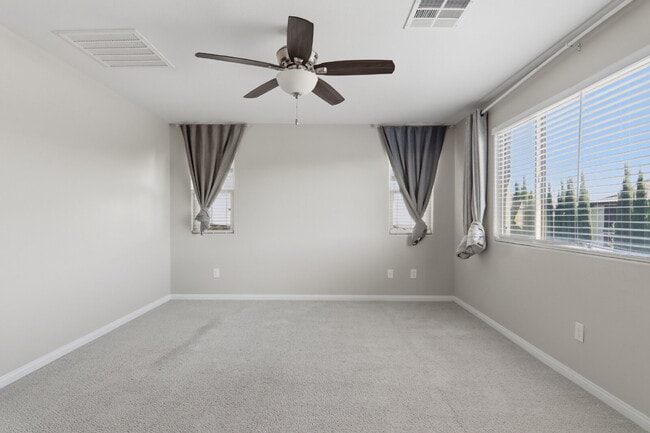 Building Photo - 3158 Molinos Dr