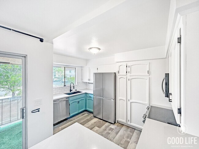 Building Photo - Beautiful 2BD/2BA Condo in La Mesa!