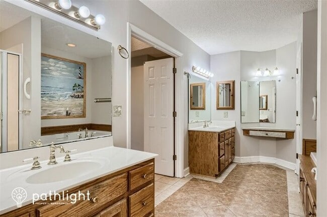 Building Photo - 4832 Morris Glen Dr, Concord, NC, 28027