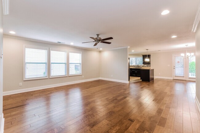 Building Photo - Beautiful 3 Bedroom Home in Owens Cross Roads, AL