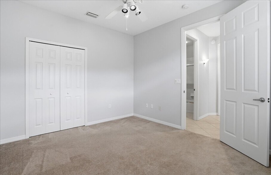 Building Photo - 6055 Wingspan Way