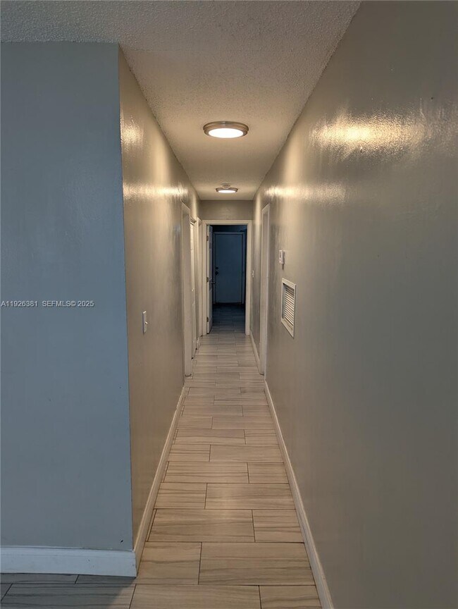 Building Photo - 7610 SW 10th St