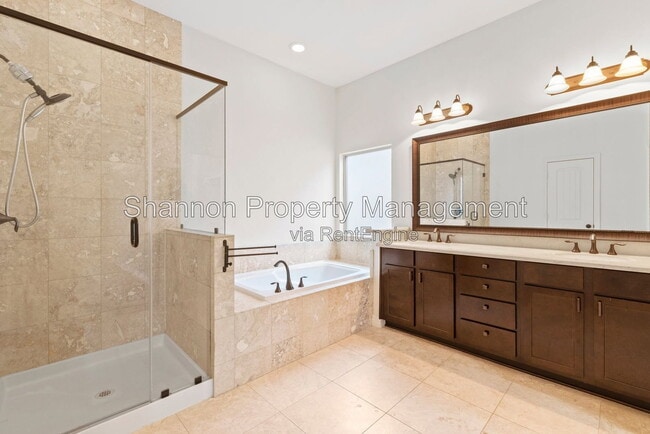 Building Photo - 5936 Kiam St