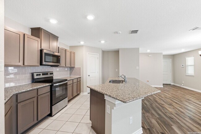 Building Photo - 9411 Braman Pt