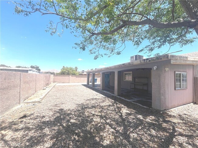 Building Photo - 3801 Valley Forge Ave