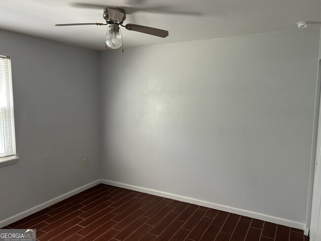 Building Photo - 542 Chateau Cir