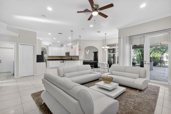 Building Photo - 1500 Firethorn Dr