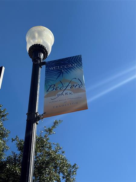 Building Photo - 10495 SW West Park Ave