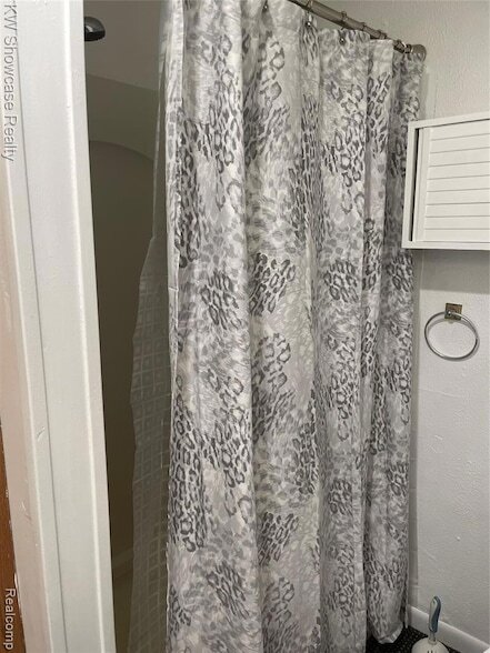 Building Photo - 4335 Territorial Rd