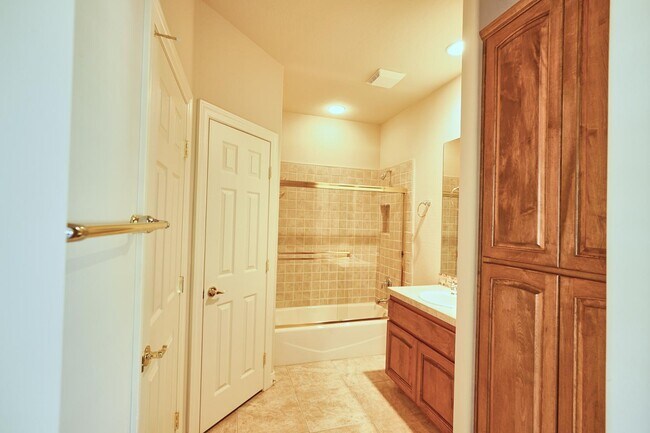 Building Photo - 7298 E Brisa Dr