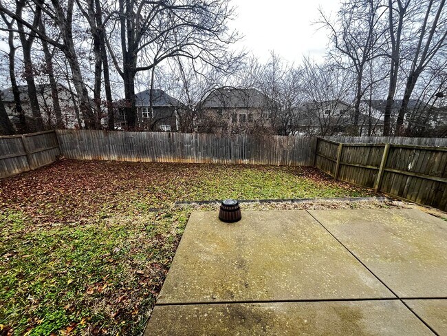 Building Photo - Beautiful 4 Bedroom and 2.5 Bath Home