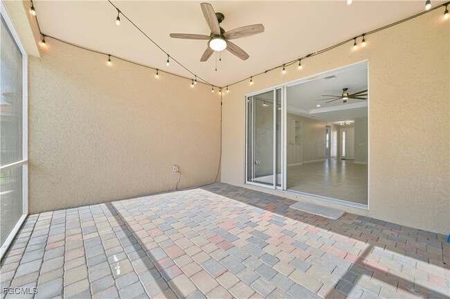 Building Photo - 2852 Royal Gardens Ave