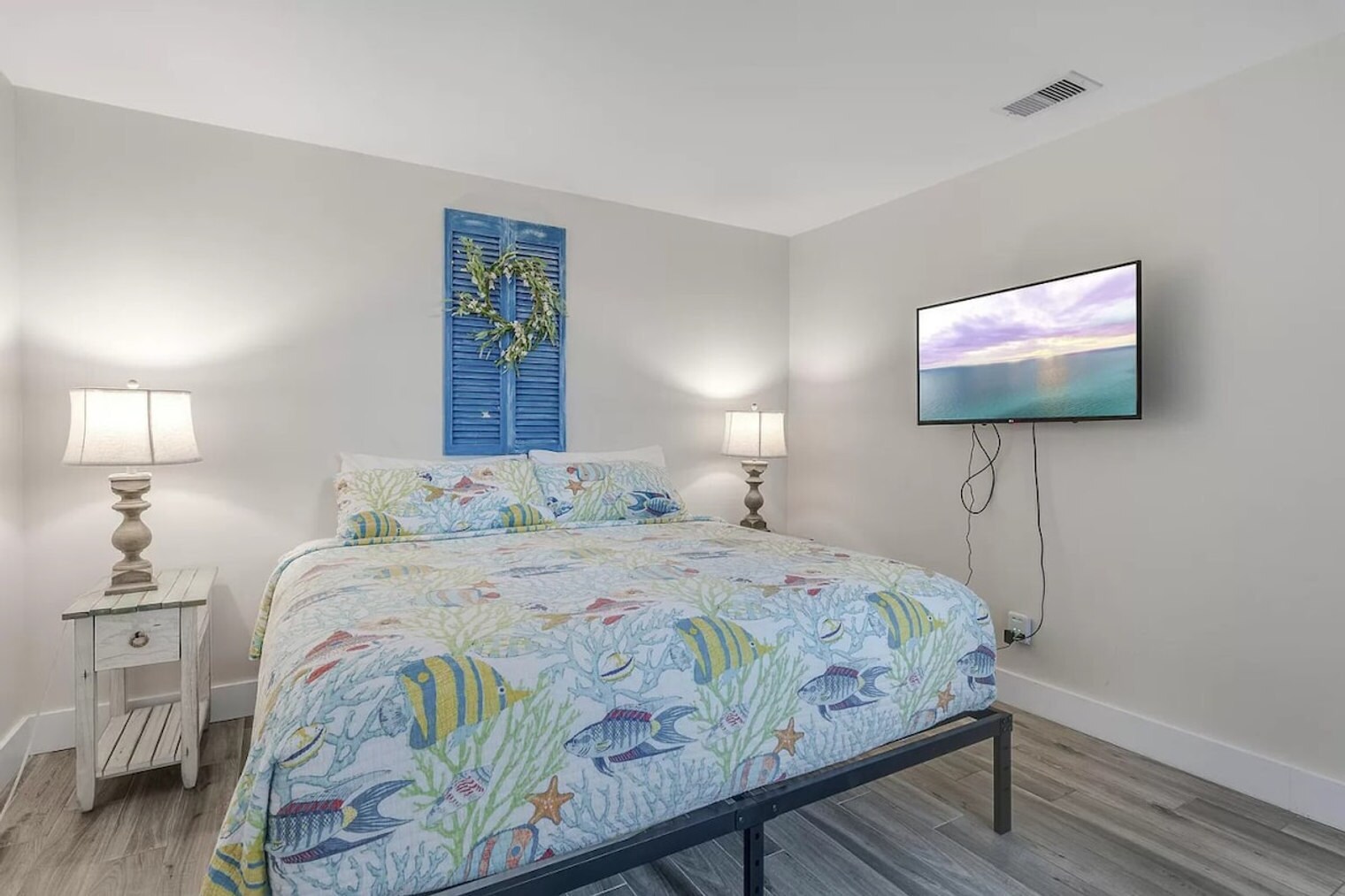 Building Photo - 4000 Gulf Terrace Dr