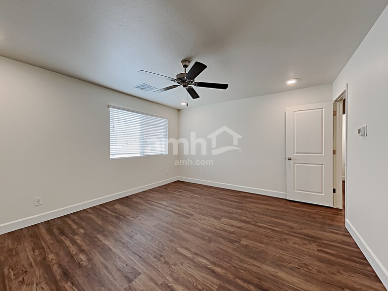 Building Photo - 1717 Viaggio Ave