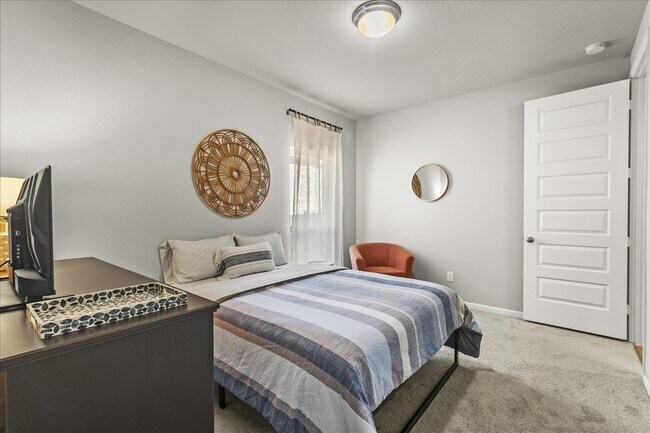 Building Photo - 4910 Morrison Dr