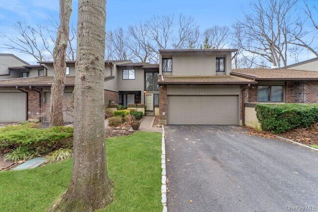 Building Photo - 277 Vista Dr