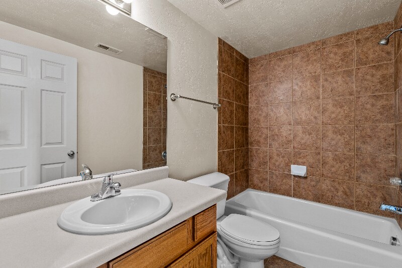 Building Photo - 1378 E Hatcher Dr