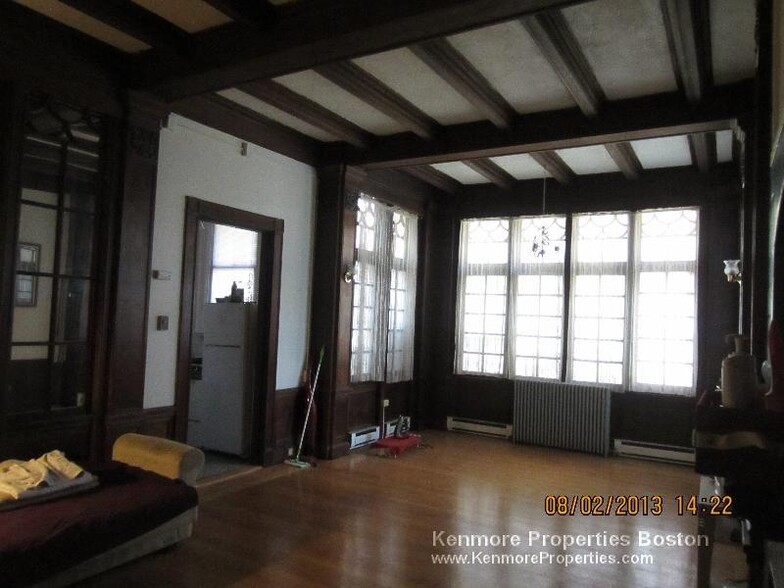 Building Photo - 466 Commonwealth Ave