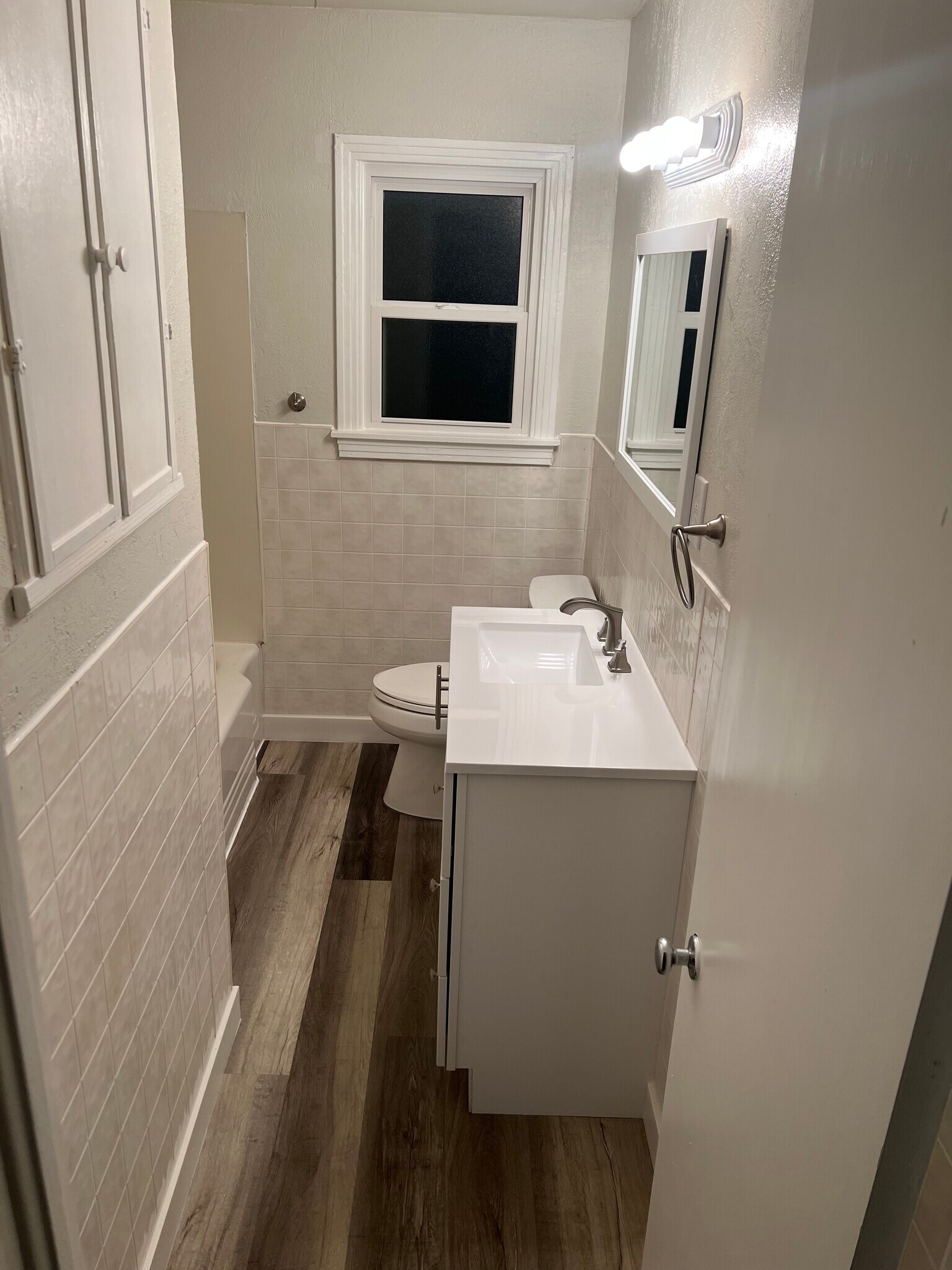 Bathroom - 503 S Franklin Ave