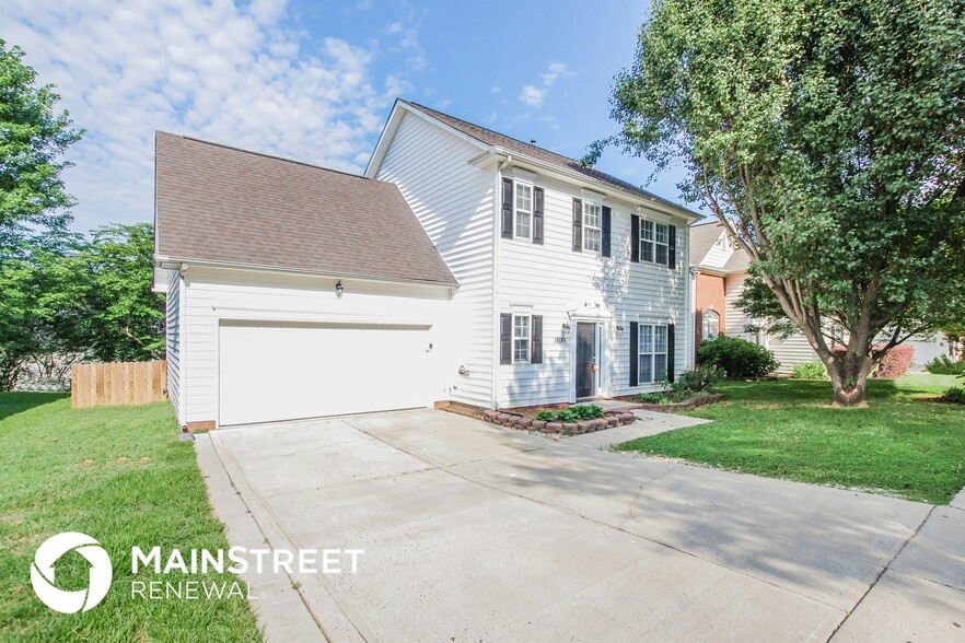 Building Photo - 15189 Tracy Beth Rd