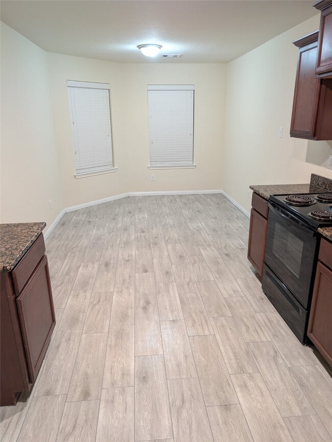 Building Photo - 12308 Anchor St