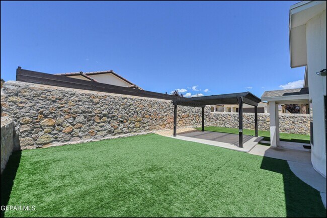 Building Photo - 373 Aidan Gordon Cir