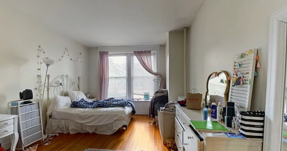 Building Photo - 1130 Commonwealth Ave