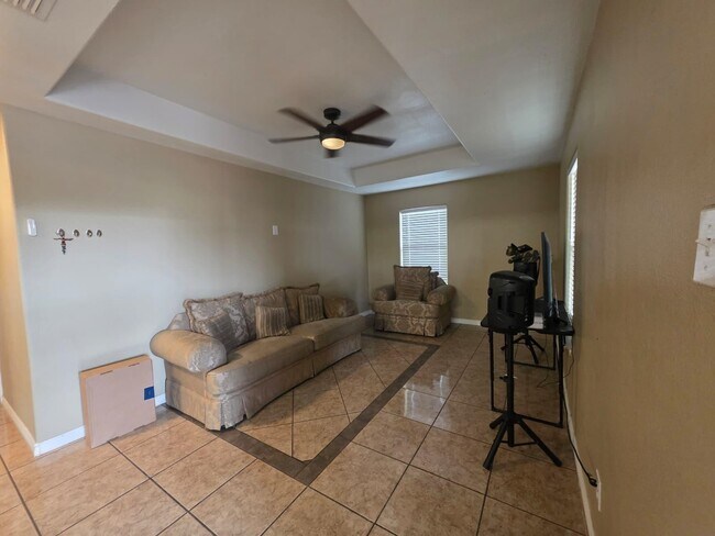 Building Photo - 1424 Franc Cigarroa Drive