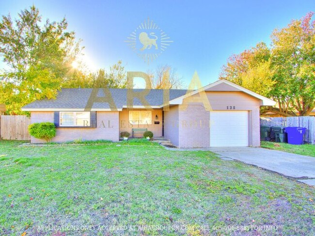 Primary Photo - Cozy & Cute 3 bed/1.5 bath Single Family H...