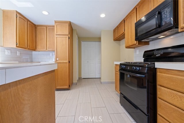 Building Photo - 25146 Sanoria St