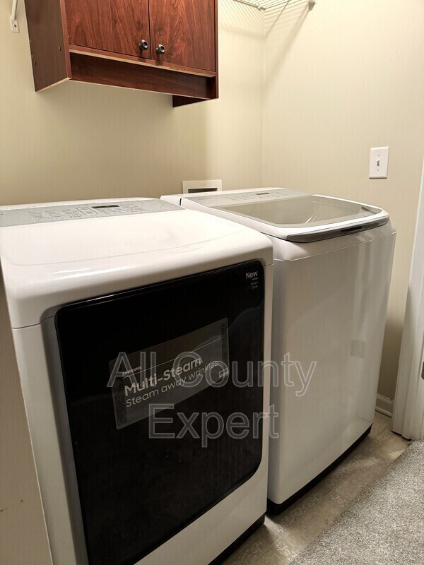 Building Photo - 969 Pierce Ivy Ct NE