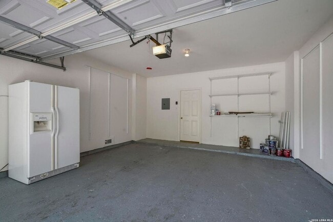 Building Photo - 145 Elizabeth Rd