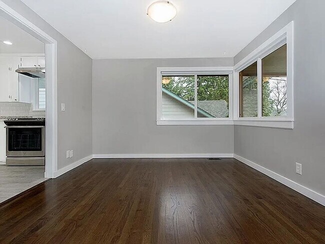 Building Photo - Classic Fauntleroy Home on a Spacious Lot ...