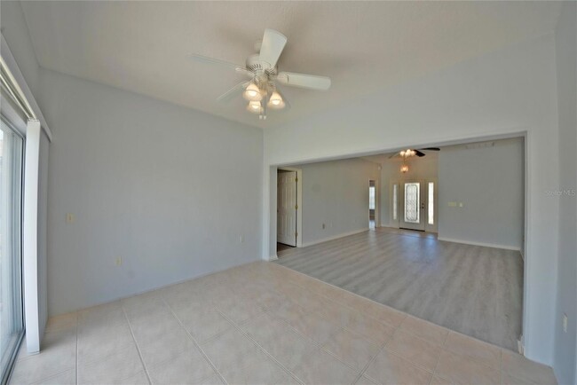 Building Photo - 4302 Berwick Dr
