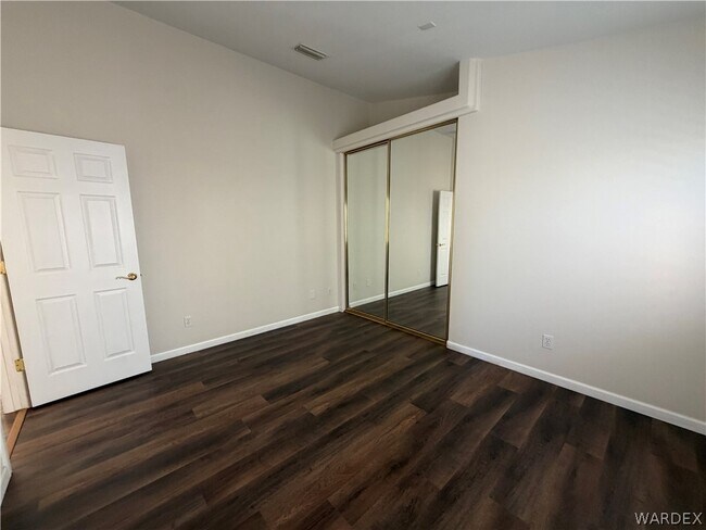 Building Photo - 2581 Highland Trail