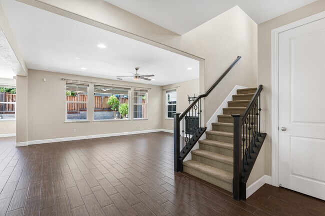 Building Photo - 334 Huntington Ave
