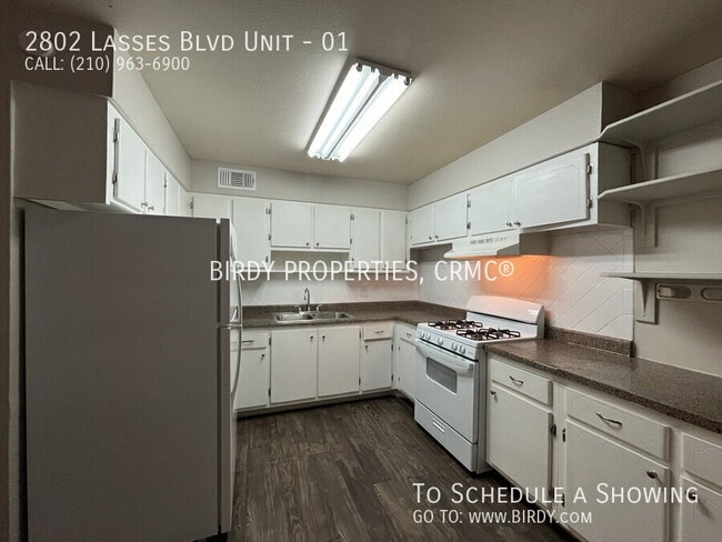 Building Photo - 2802 Lasses Blvd