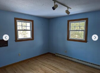 Building Photo - 536 W Pelham Rd