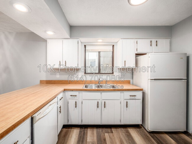 Building Photo - 8235 Goldsmith Dr