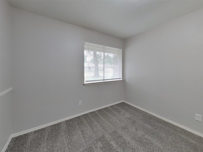 Building Photo - 4422 Monteith Dr