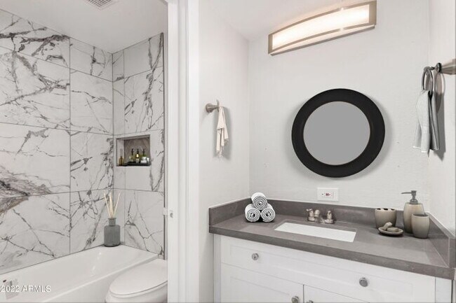 Building Photo - TERRIFIC 2 BEDROOMS 1 BATH SINGLE LEVEL UNIT FOR LEASE OFFERING $400 GIFT CARD AFTER SUCCESSFUL L...