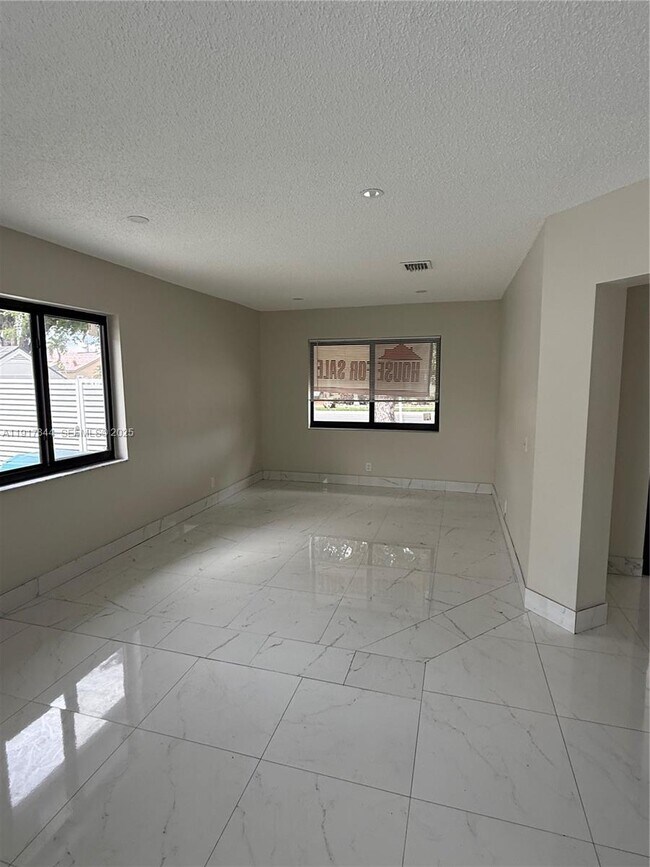 Building Photo - 14480 SW 112th St