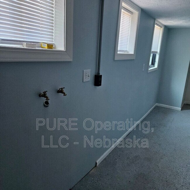 Building Photo - 3901 Curtis Ave