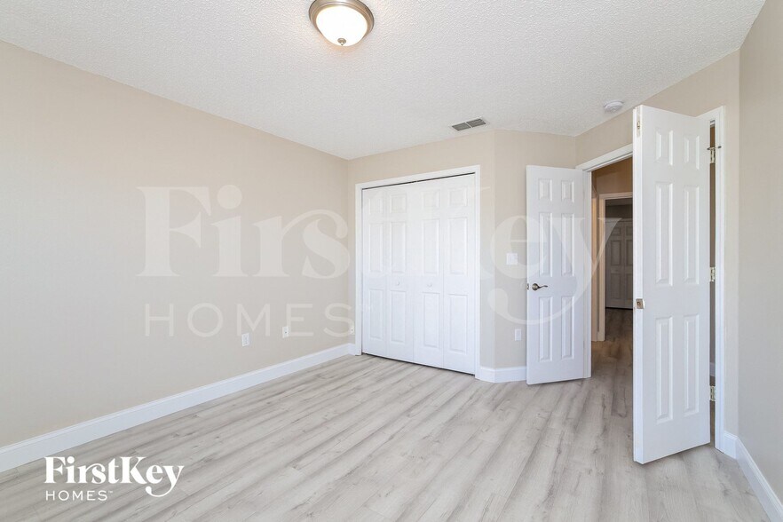 Building Photo - 429 Hanging Moss Rd