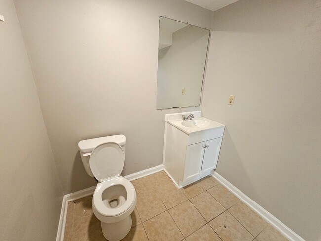 Building Photo - 777 Old Embreeville Rd