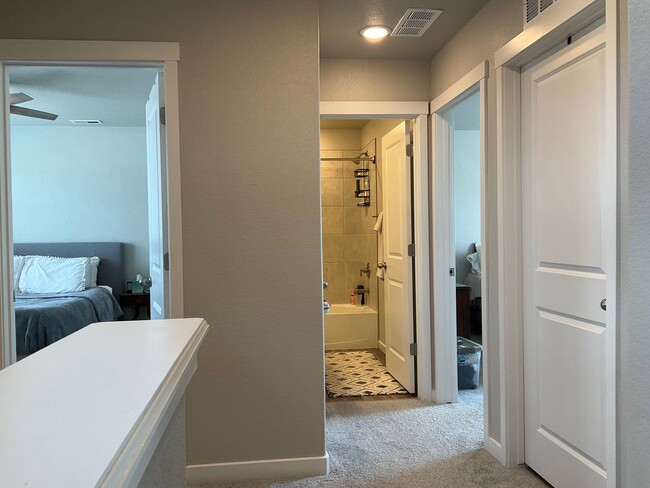 Building Photo - Fabulous 2 Story in The Trails At Aspen Ridge