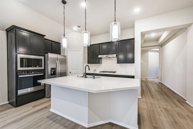 Building Photo - 455 Mathis Lk Ct