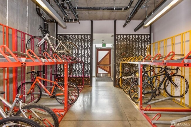 Building Photo - 388 Fulton St