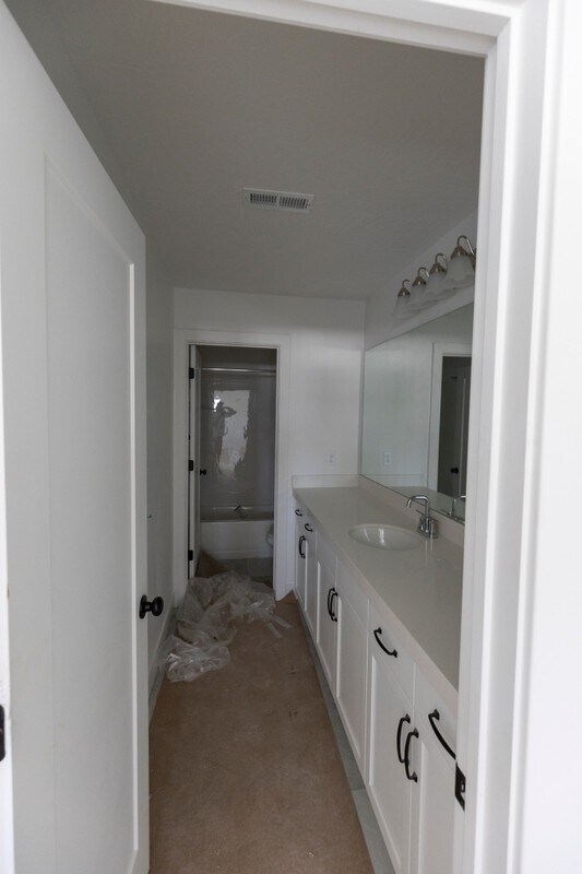 Building Photo - 4514 E Silver Moon Dr