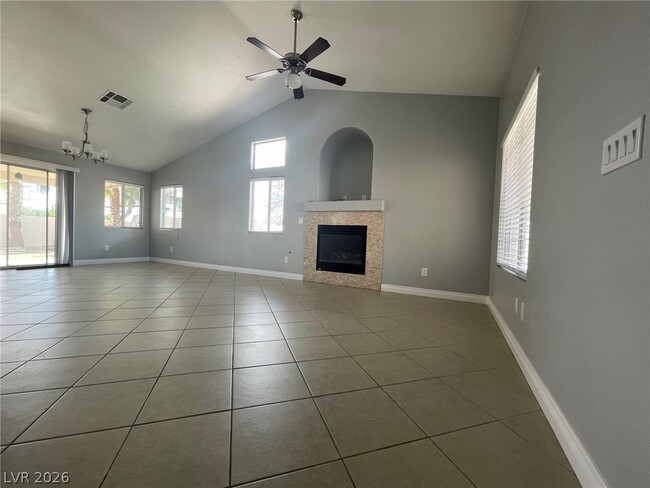 Building Photo - 5415 Altoona St